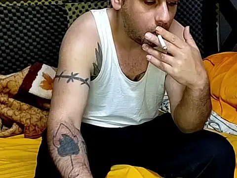 Snapshot of Arabeyes chatting on October 2025 04:53:02 PM Arabeyes online show from October 2025 04:53:02 PM