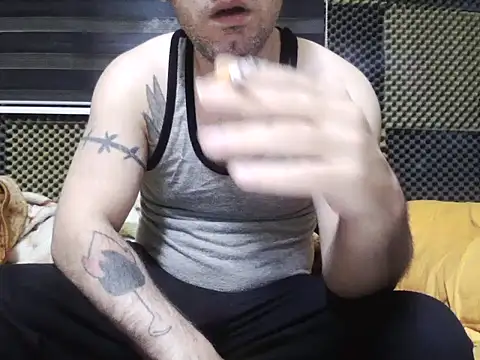 Snapshot of Arabeyes chatting on October 2025 03:52:02 AM Arabeyes online show from October 2025 03:52:02 AM