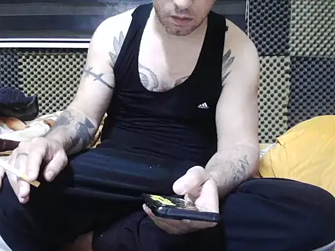 Snapshot of Arabeyes chatting on November 2025 03:42:02 AM Arabeyes online show from November 2025 03:42:02 AM