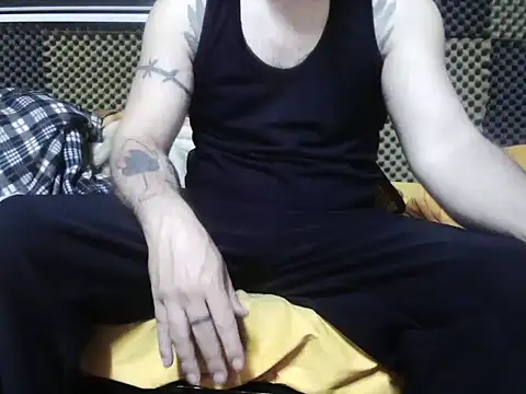 Snapshot of Arabeyes chatting on November 2025 08:20:02 PM Arabeyes online show from November 2025 08:20:02 PM