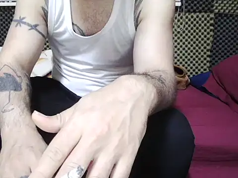 Snapshot of Arabeyes chatting on November 2025 05:28:02 AM Arabeyes online show from November 2025 05:28:02 AM