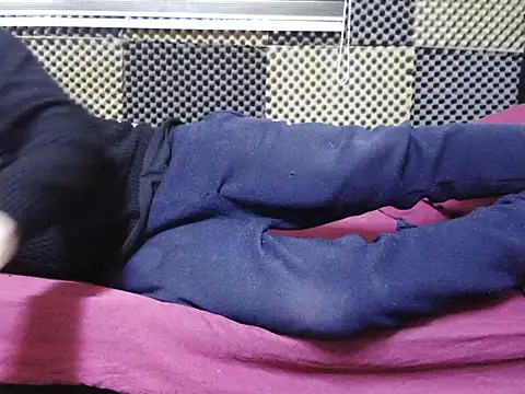 Snapshot of Arabeyes chatting on December 2025 01:17:02 PM Arabeyes online show from December 2025 01:17:02 PM