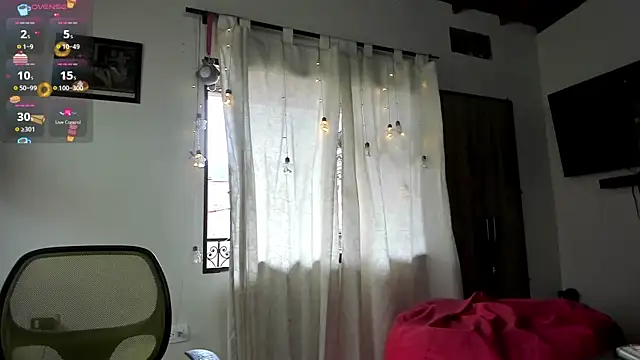 Rainbow leia online show from December 2024 06:44:02 PM