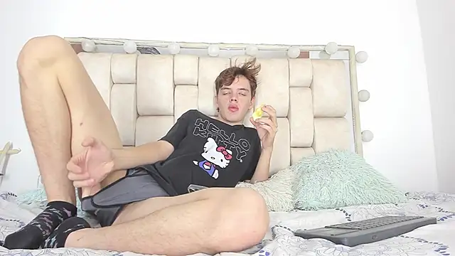 daniel hot03 online show from September 2025 01:46:01 PM