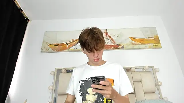 daniel hot03 online show from October 2025 01:29:01 PM