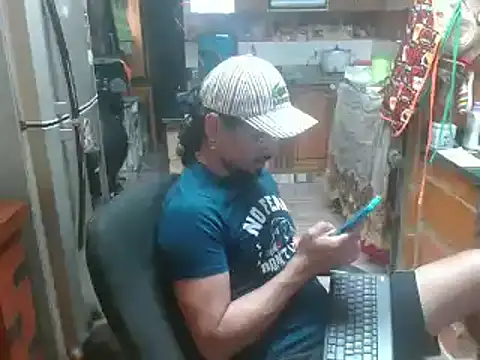 Snapshot of Dr_Pocholate84 chatting on January 2025 09:40:02 PM Dr Pocholate84 online show from January 2025 09:40:02 PM