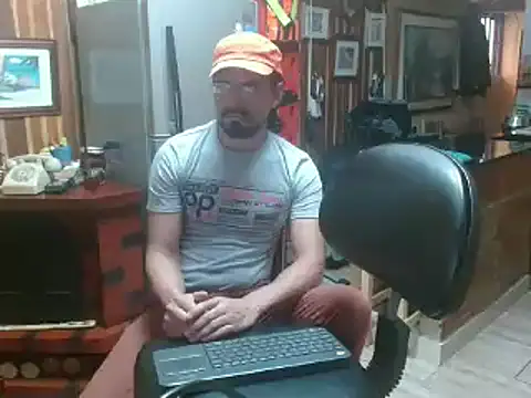 Snapshot of Dr_Pocholate84 chatting on January 2025 04:55:02 PM Dr Pocholate84 online show from January 2025 04:55:02 PM