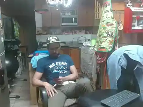 Snapshot of Dr_Pocholate84 chatting on January 2025 02:58:02 AM Dr Pocholate84 online show from January 2025 02:58:02 AM