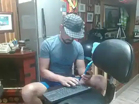 Snapshot of Dr_Pocholate84 chatting on January 2025 12:01:01 AM Dr Pocholate84 online show from January 2025 12:01:01 AM