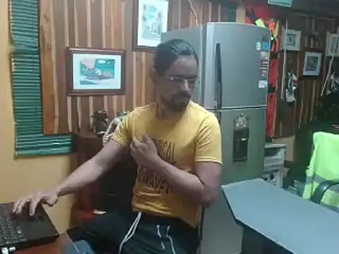 Snapshot of Dr_Pocholate84 chatting on January 2025 05:54:02 AM Dr Pocholate84 online show from January 2025 05:54:02 AM