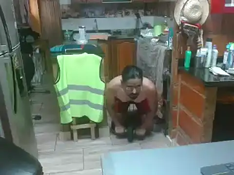 Snapshot of Dr_Pocholate84 chatting on January 2025 03:46:01 PM Dr Pocholate84 online show from January 2025 03:46:01 PM