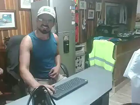 Snapshot of Dr_Pocholate84 chatting on January 2025 02:09:01 AM Dr Pocholate84 online show from January 2025 02:09:01 AM