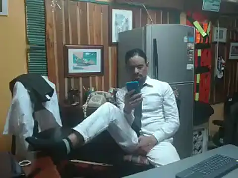 Snapshot of Dr_Pocholate84 chatting on February 2025 05:28:02 AM Dr Pocholate84 online show from February 2025 05:28:02 AM