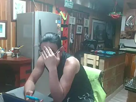 Snapshot of Dr_Pocholate84 chatting on February 2025 02:28:01 AM Dr Pocholate84 online show from February 2025 02:28:01 AM