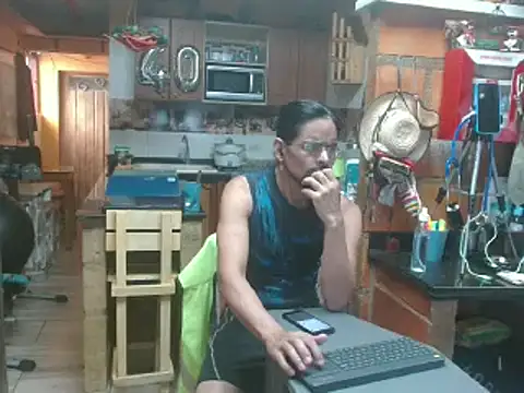 Snapshot of Dr_Pocholate84 chatting on February 2025 09:05:02 PM Dr Pocholate84 online show from February 2025 09:05:02 PM