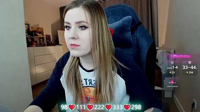 Snapshot of Olivia_Munk chatting on February 2026 04:42:01 AM Olivia Munk online show from February 2026 04:42:01 AM