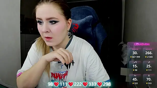 Snapshot of Olivia_Munk chatting on February 2026 04:41:02 AM Olivia Munk online show from February 2026 04:41:02 AM