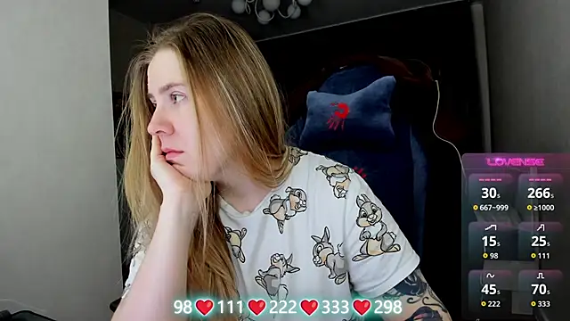 Olivia Munk online show from March 2026 03:44:02 AM