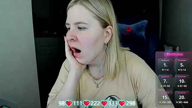 Olivia Munk online show from April 2026 03:49:02 AM