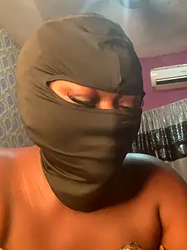 sweet1111 online show from December 2024 02:03:02 AM