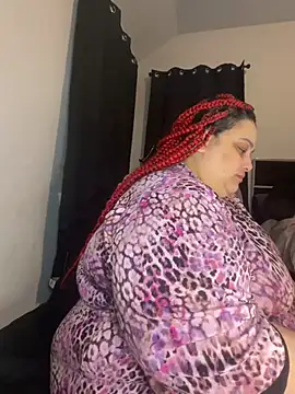 Snapshot of bbwredhead chatting on January 2026 02:26:02 AM bbwredhead online show from January 2026 02:26:02 AM