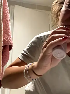 BabyNila online show from September 2025 07:57:02 AM