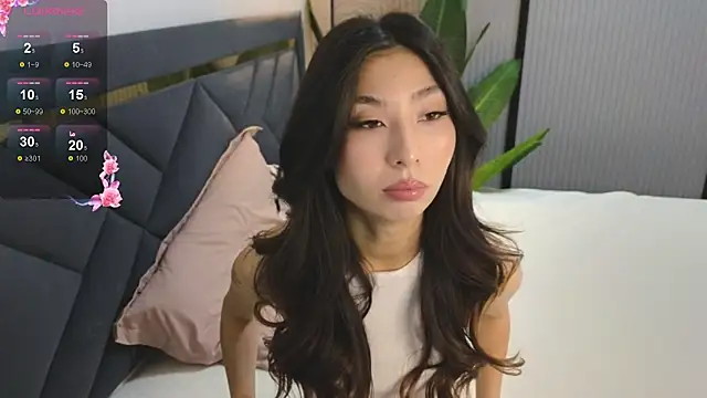 TrishaRey online show from October 2025 04:31:01 AM