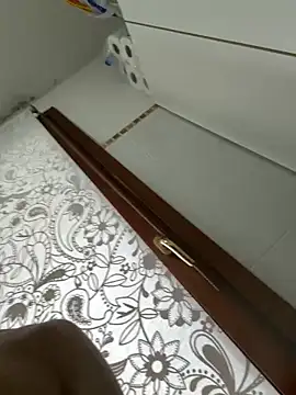 giovanni5281 online show from April 2026 07:58:02 AM