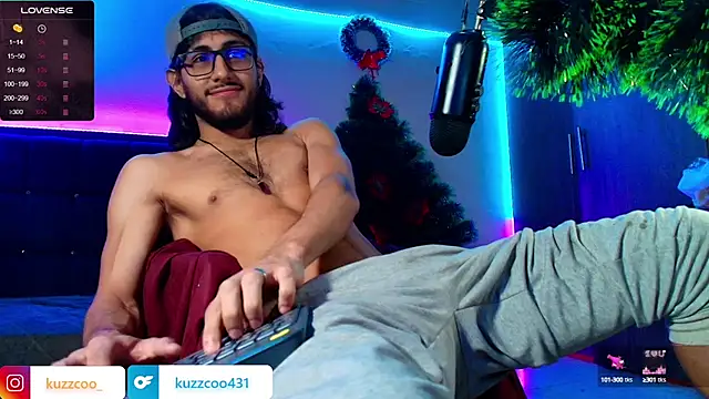 Snapshot of kuzzcoo chatting on January 2025 02:38:02 AM kuzzcoo online show from January 2025 02:38:02 AM