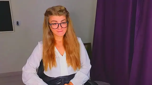  comefeelme  online show from November 2025 05:18:02 AM