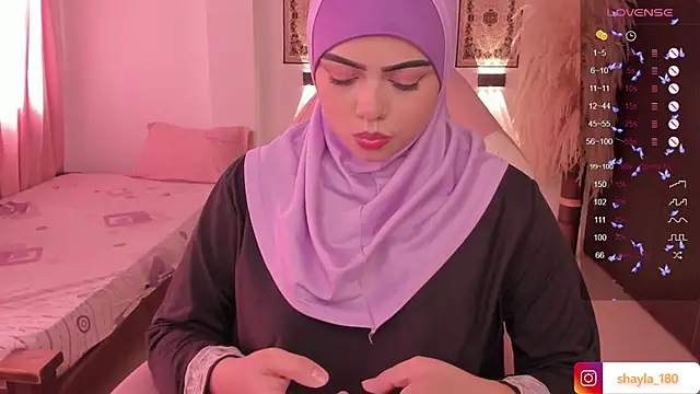 shayla 18 online show from February 2025 08:42:02 PM