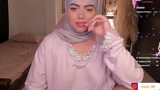 shayla 18 online show from March 2025 12:00:02 AM