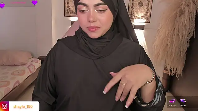 shayla 18 online show from April 2026 10:19:02 PM