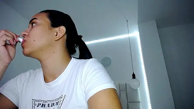 Snapshot of tiffany__pink chatting on March 2025 07:26:02 PM tiffany pink online show from March 2025 07:26:02 PM