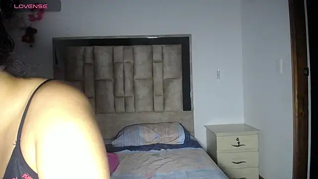 tiffany  pink online show from January 2026 11:54:02 PM