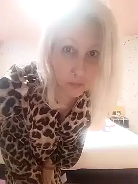 MaggieMoonxxx online show from February 2025 10:18:02 AM