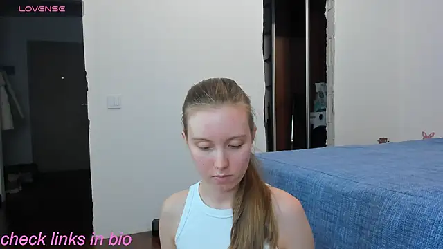 Snapshot of Peggy_Beauty chatting on July 2026 05:59:01 PM Peggy Beauty online show from July 2026 05:59:01 PM