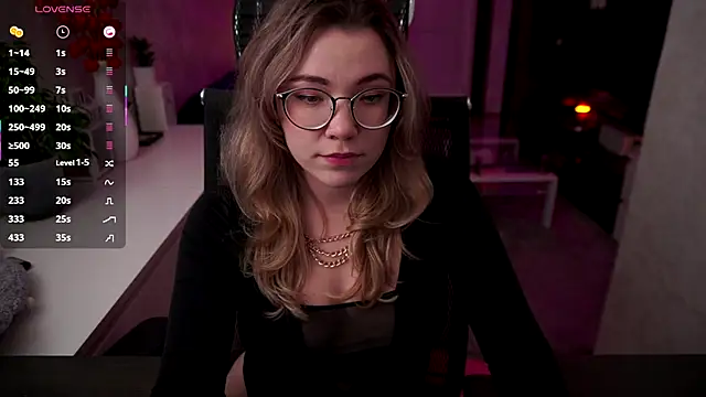 Snapshot of RemyCute chatting on October 2025 07:26:02 PM RemyCute online show from October 2025 07:26:02 PM