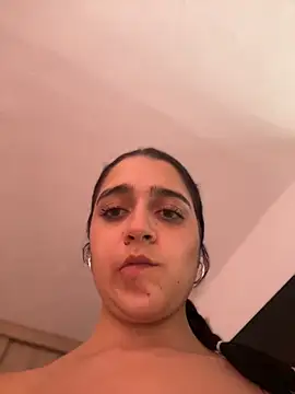 Alicia Ruiz online show from September 2025 07:04:01 PM