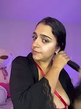 Alicia Ruiz online show from September 2025 06:08:01 PM