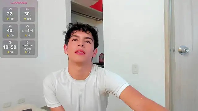 Snapshot of Blum_icee chatting on December 2025 09:10:02 PM Blum icee online show from December 2025 09:10:02 PM