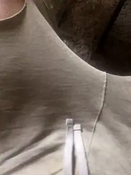 chrille82 online show from October 2025 10:56:02 AM