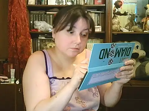 Snapshot of CarrieQPeach chatting on November 2025 10:47:02 AM CarrieQPeach online show from November 2025 10:47:02 AM