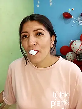 Snapshot of nammy__dirtyhott chatting on March 2025 01:24:02 PM nammy dirtyhott online show from March 2025 01:24:02 PM