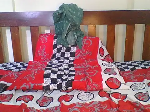 SilentQueen93 online show from September 2025 12:27:02 PM