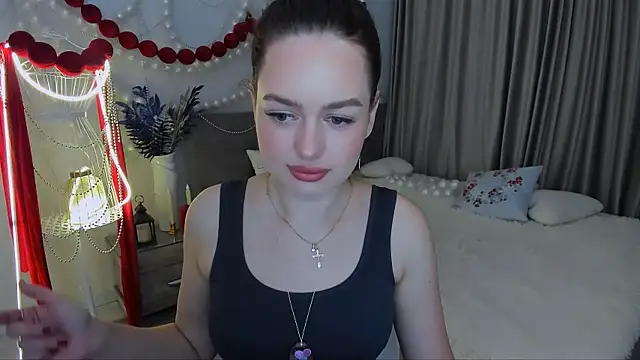 MiracleCurly online show from January 2026 11:02:02 AM