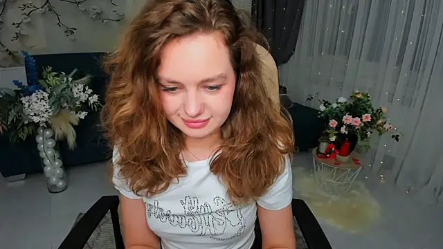 MiracleCurly online show from April 2026 07:58:02 PM