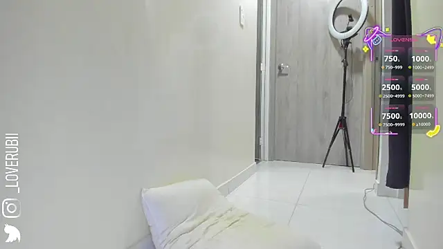 loverubii online show from October 2025 03:53:02 AM