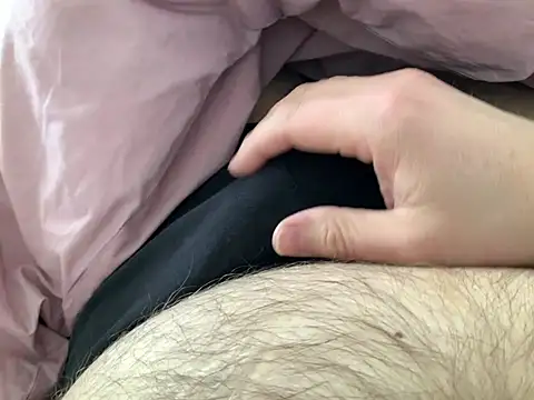 Benni81nrw online show from April 2026 03:25:02 PM