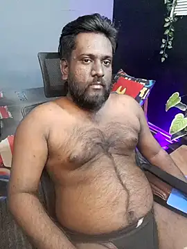 Rayansmith  online show from October 2025 02:25:02 PM